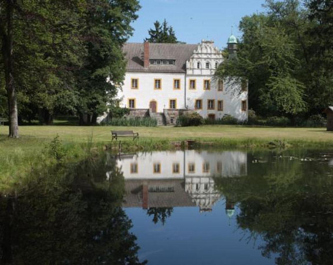 Schlossparkhotel Sallgast Bagian luar foto